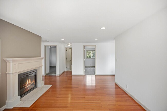 Building Photo - 1742 S Shelton St