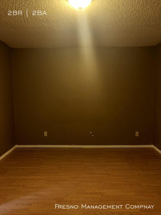 Building Photo - 2 bedroom in Fresno CA 93705