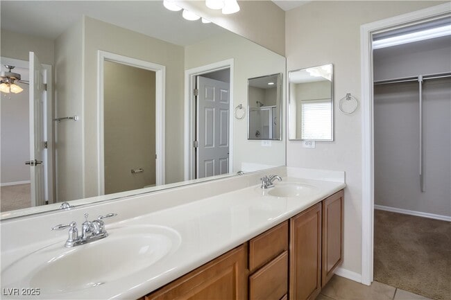 Building Photo - 11925 Orense Dr