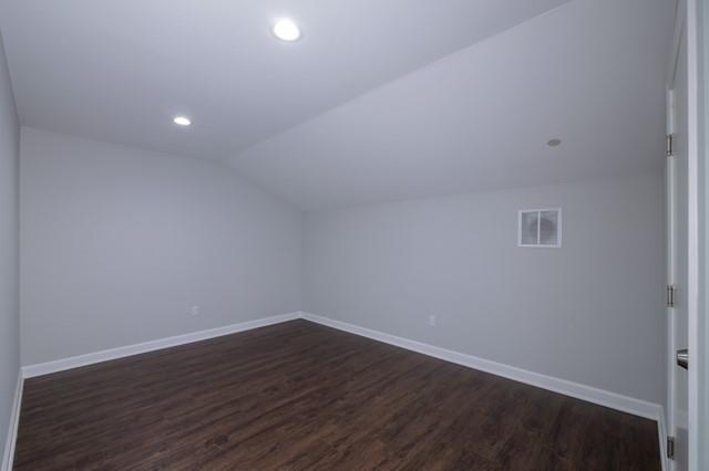 Building Photo - 132 Sutton Ct