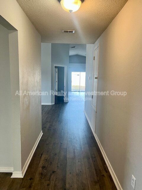 Building Photo - 1995 Catline Cir