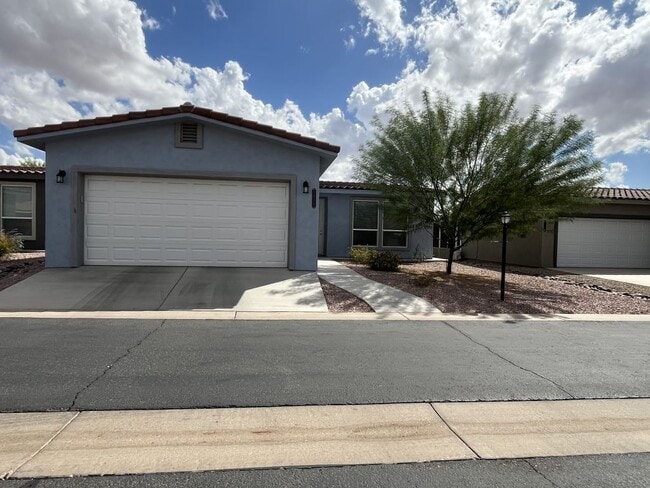 Building Photo - 3301 S Goldfield Rd