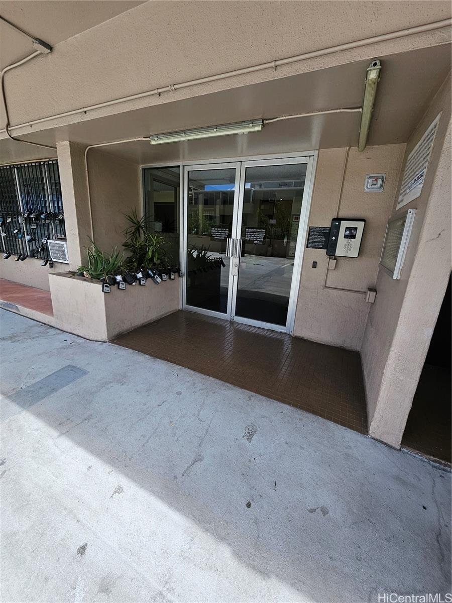 Building Photo - 775 Kinalau Pl