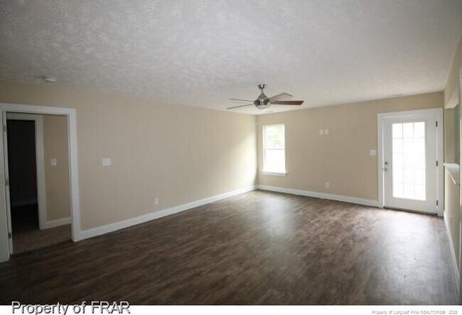 Building Photo - 6004 Oak Spring St