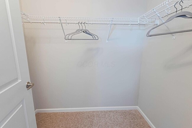 Building Photo - 32 Glade Lp
