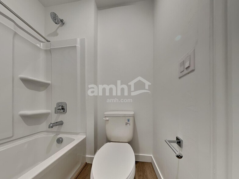 Building Photo - 9677 N Rancho Lozano