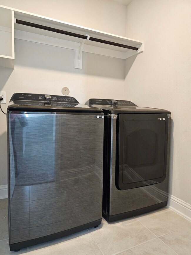 Building Photo - 400 Camino Bay Dr