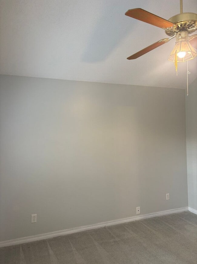 Building Photo - Charming 2 Bedroom in Fort Walton Beach!