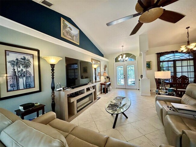 Building Photo - 24508 Saragossa Ln