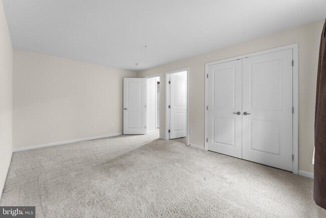 Building Photo - 7570 Arundel Woods Dr