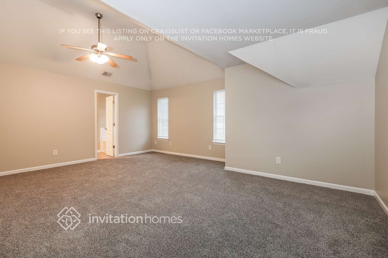 Building Photo - 1147 Oak Hollow Ln