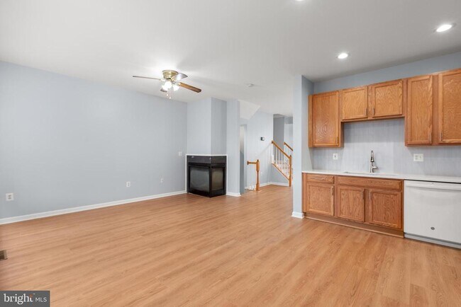 Building Photo - 15788 Nimes Ct