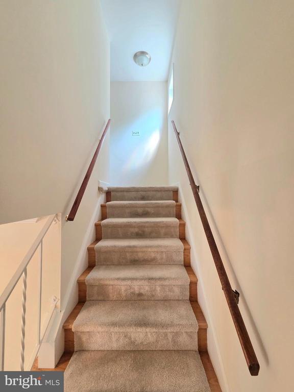 Building Photo - 111 Tamarisk Ct