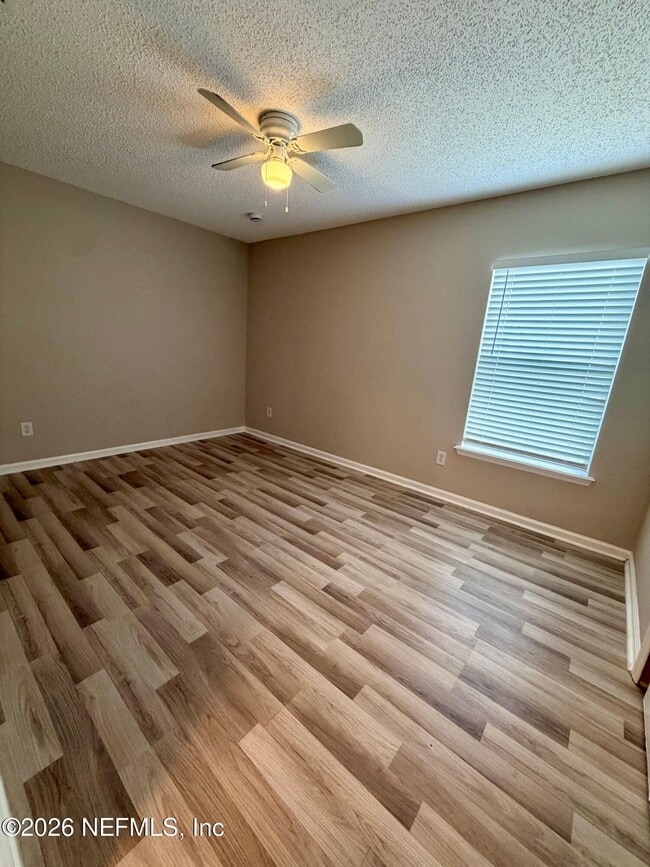 Building Photo - 230 Cezanne Cir