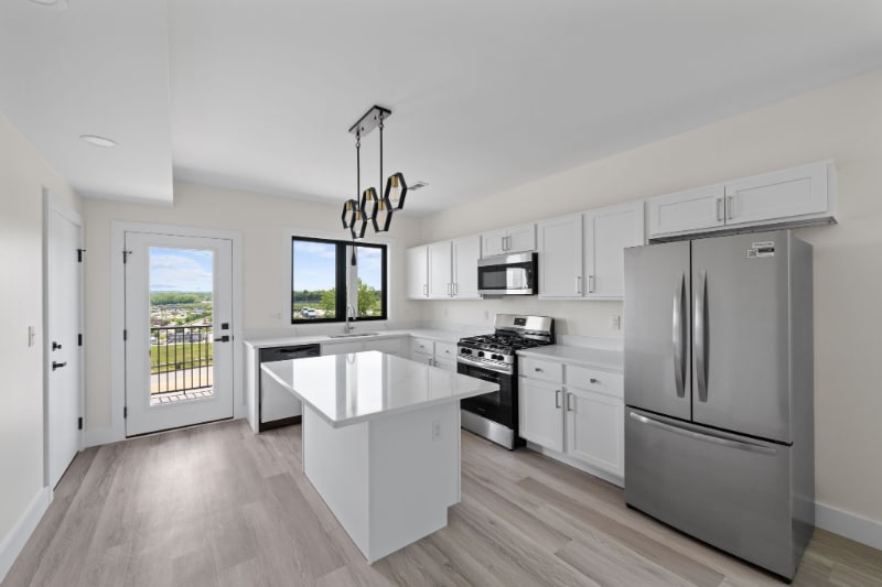Building Photo - 1295 Holmden Ave