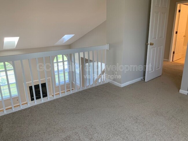 Building Photo - 5474 Ridge Crossing