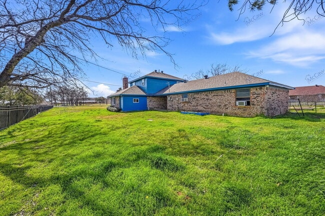 Building Photo - 1325 Bancroft Rd