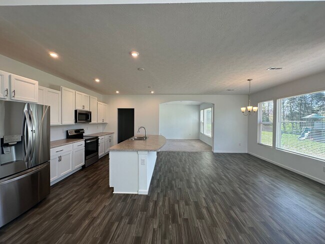 Building Photo - 10520 Vista View Dr