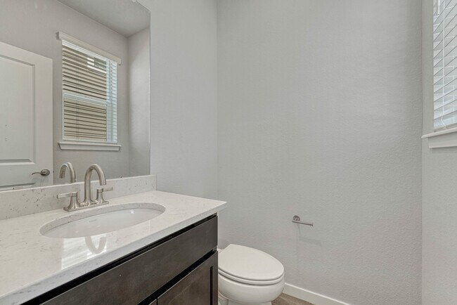 Building Photo - 13881 Bunny Hop Ln