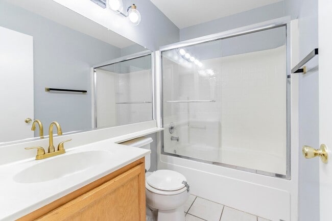 Building Photo - Upgraded 4BR Henderson Home | New Floors | Gated Community | 2-Car Garage