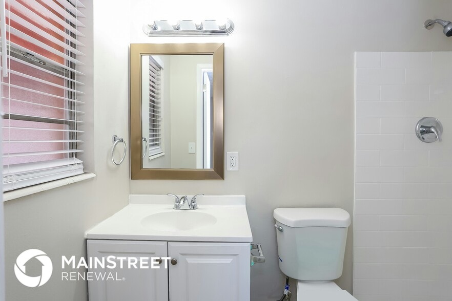 Building Photo - 9572 Spottswood Rd W