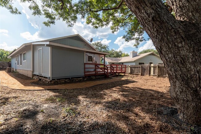 Building Photo - 12909 Campos Dr