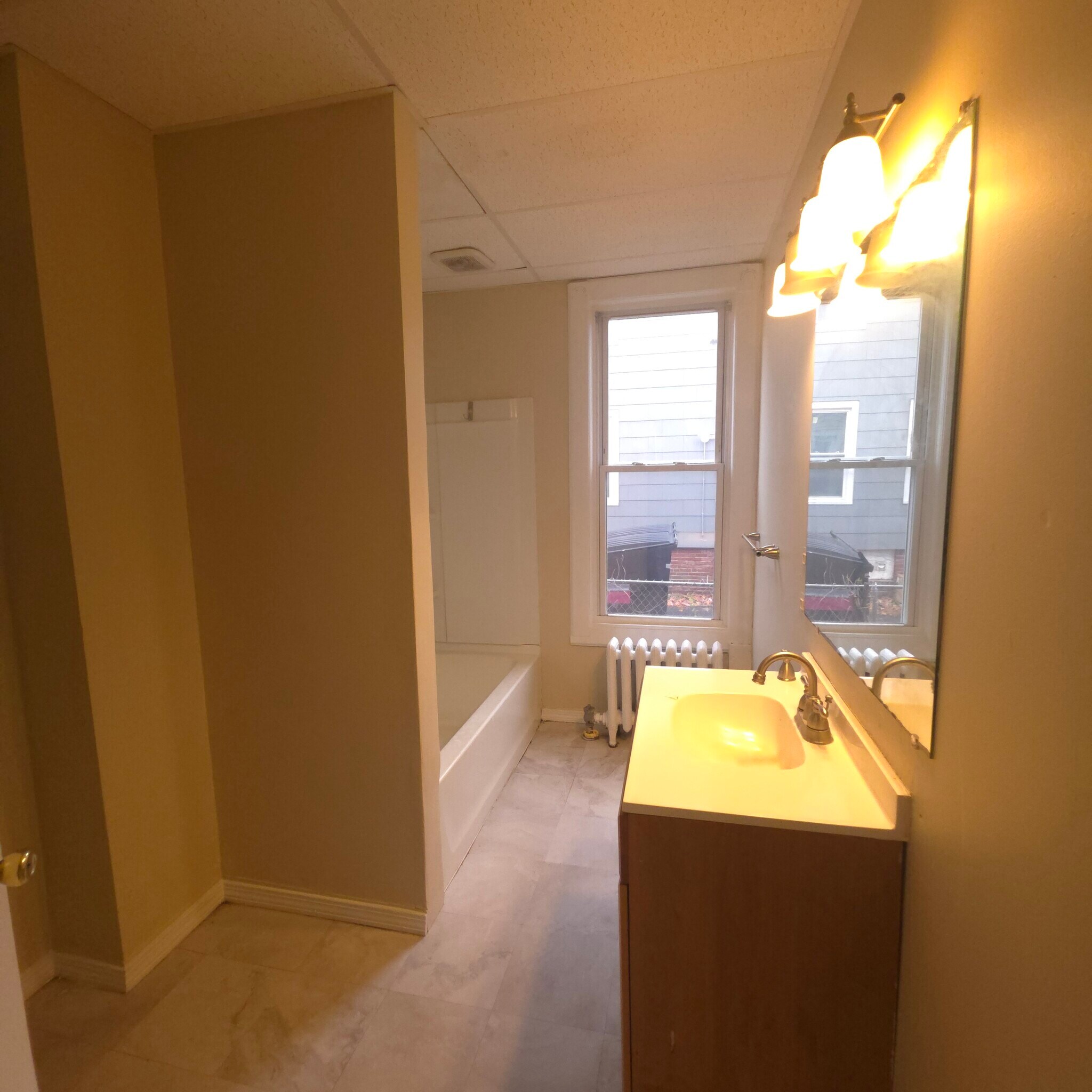 Building Photo - 121 Northampton Ave