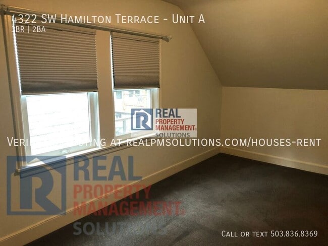 Building Photo - 4322 SW Hamilton Terrace