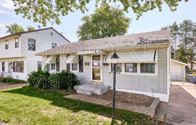Building Photo - 3608 St Cosmas Ln
