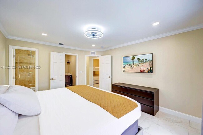 Building Photo - 1020 N 13th Terrace