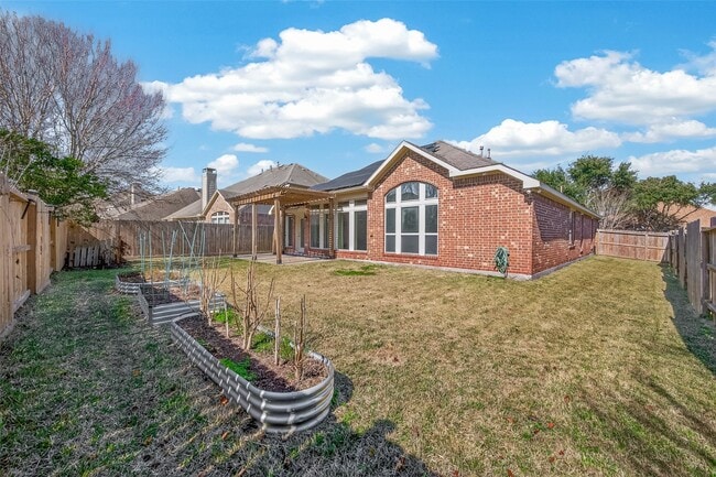 Building Photo - 13612 Evening Wind Dr