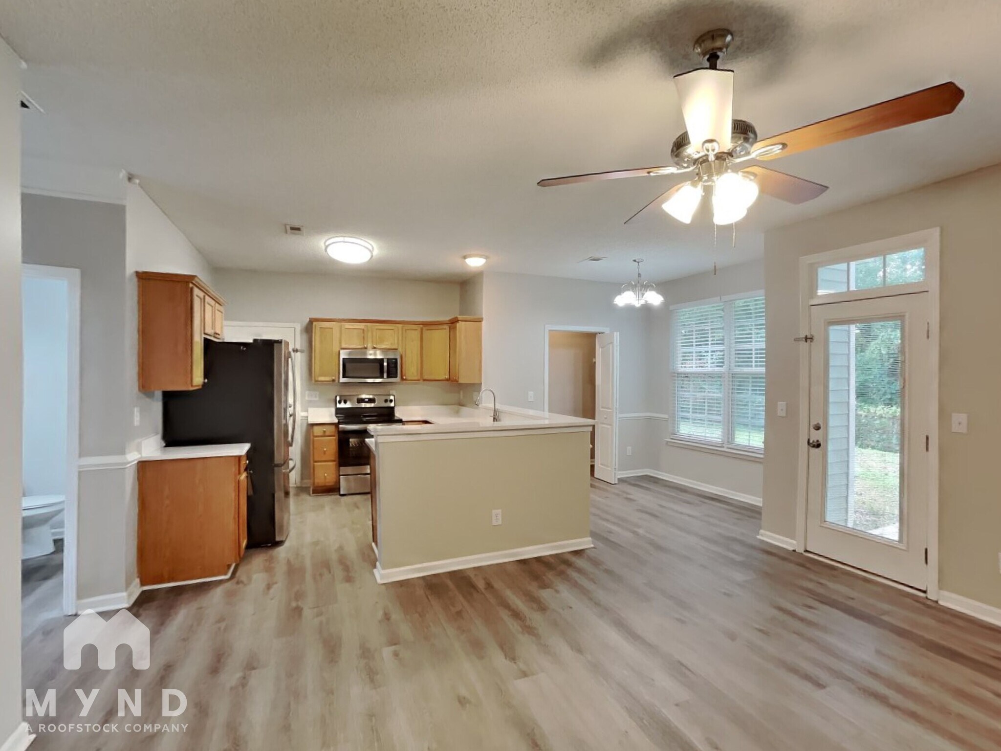 Building Photo - 6053 Shining Oak Ln