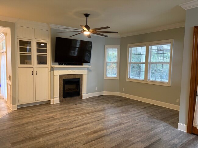 Building Photo - 34 Cobblestone Ct