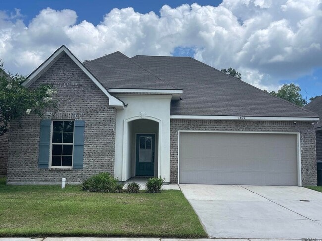 Building Photo - 1303 Hickory Creek Dr