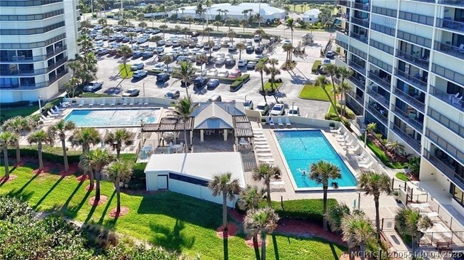 Building Photo - 9500 S Ocean Dr