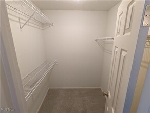 Building Photo - 1417 Hollow Wood Ln