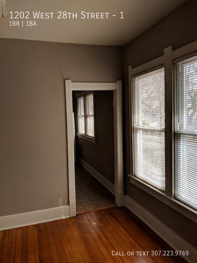 Building Photo - 1202 W 28th St
