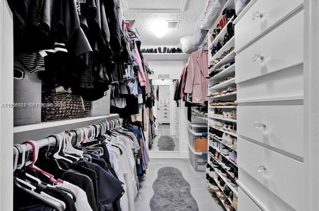 Building Photo - 13721 SW 119th Ave