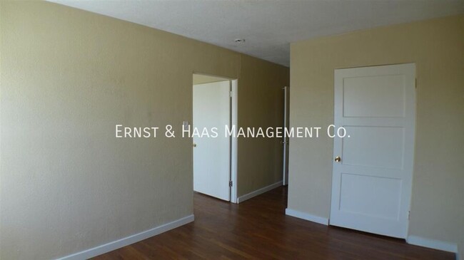 Building Photo - Lovely Apartment Located in Prime Long Beach!