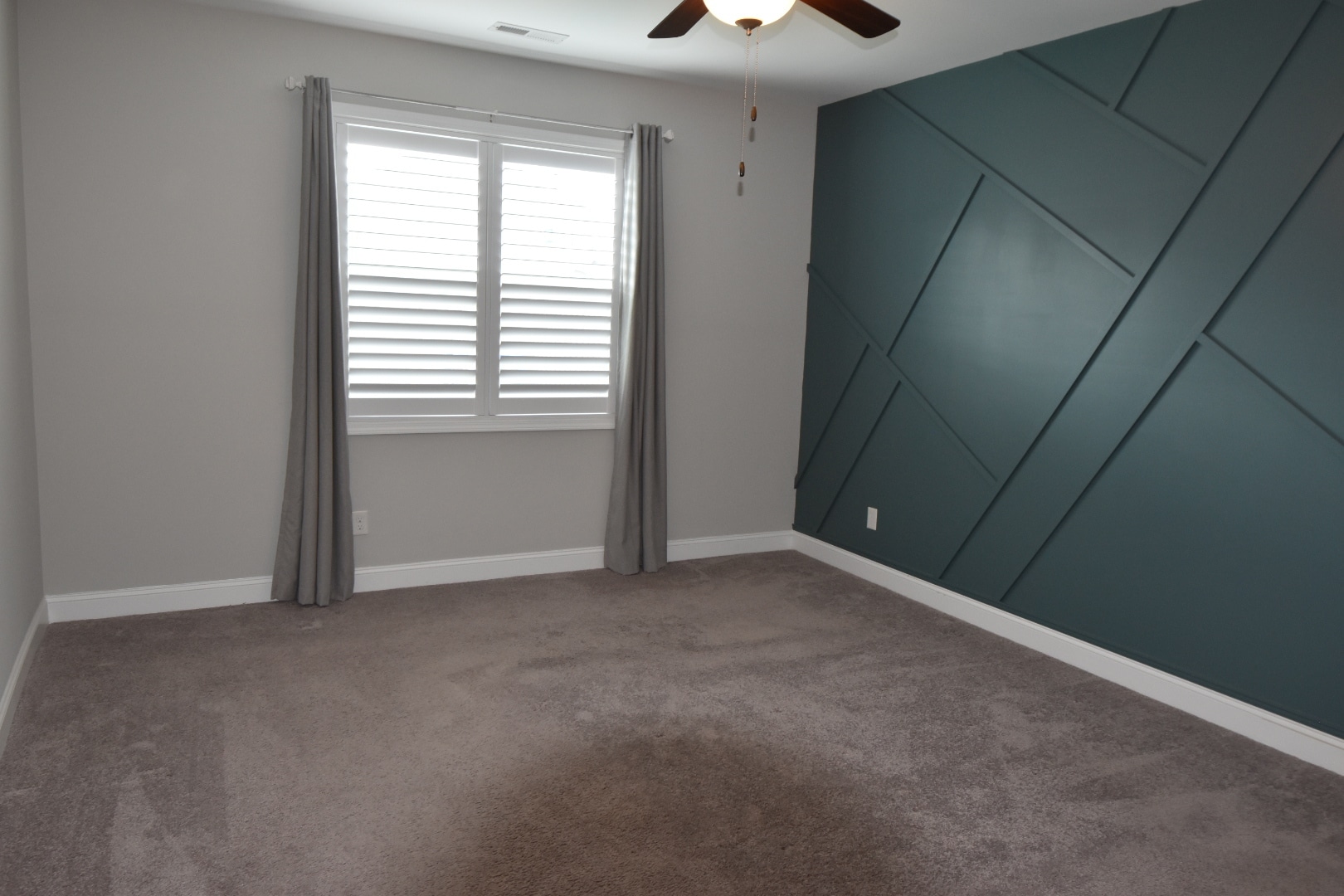 Building Photo - 3005 Primrose Ln