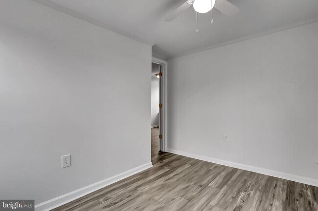 Building Photo - 655 S Potomac St