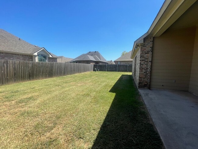 Building Photo - Gardens Of Southgate Beauty, Waiting for You!