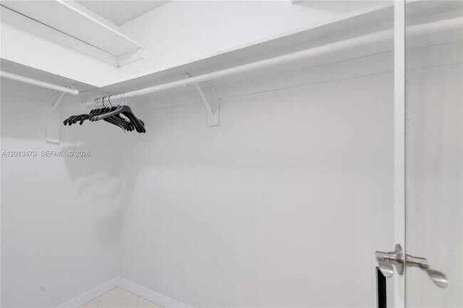 Building Photo - 9511 Collins Ave