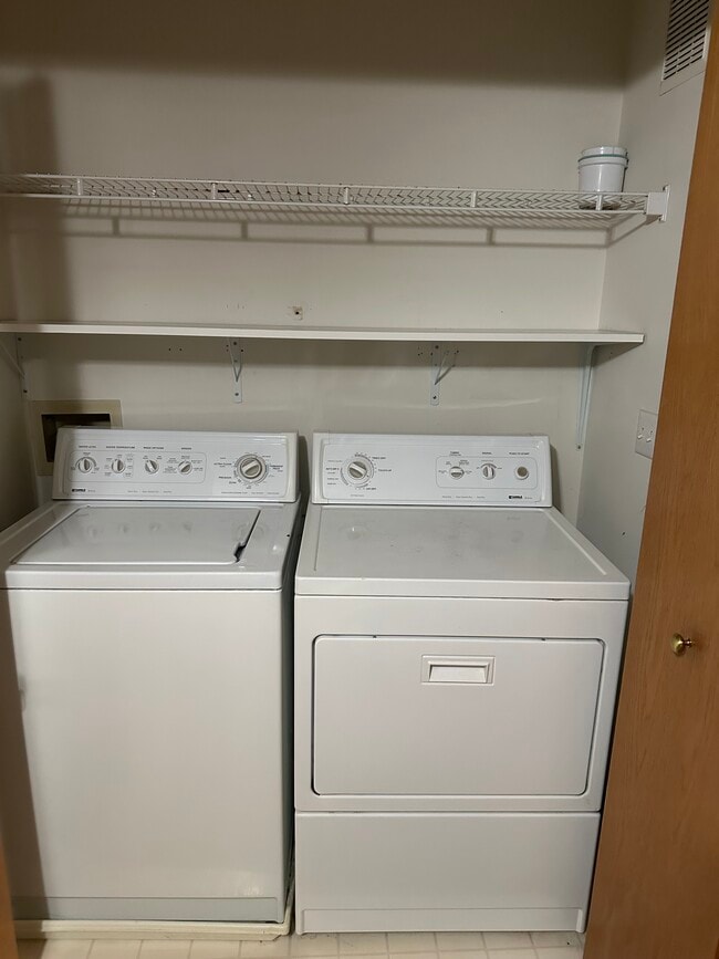 Building Photo - 8466 Kimball Dr