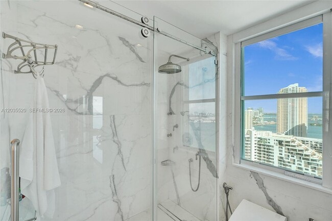 Building Photo - 800 Claughton Island Dr