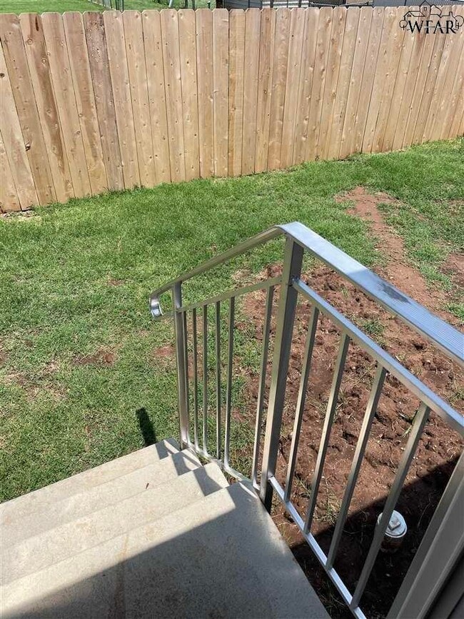 Building Photo - 1007 S Wall St