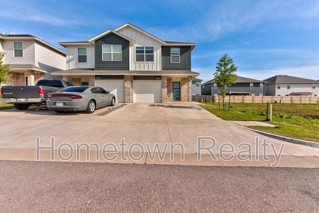 Building Photo - 8921 NW 109th Terrace