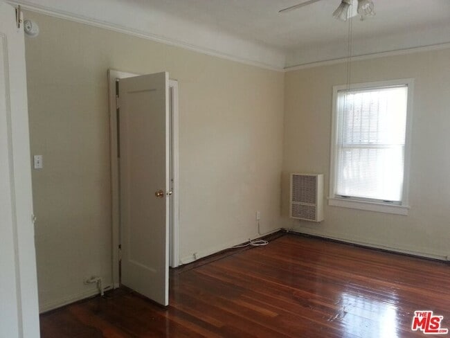 Building Photo - 603 Cochran Ave