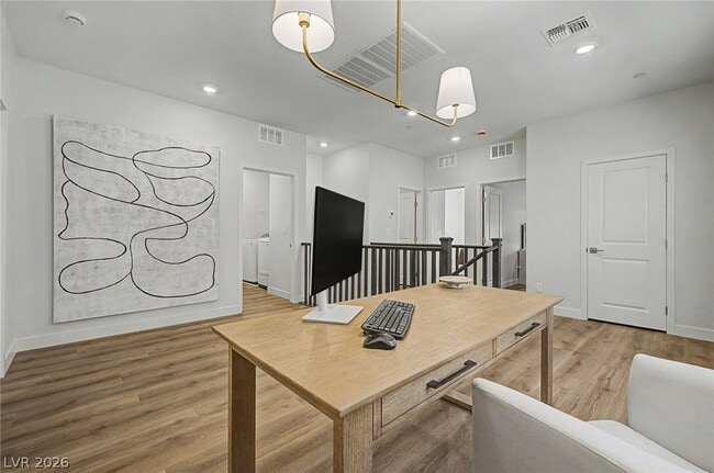 Building Photo - 1575 Crested Eagle St