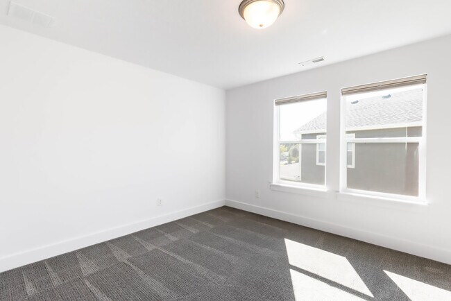 Building Photo - 1112 Springer View Loop